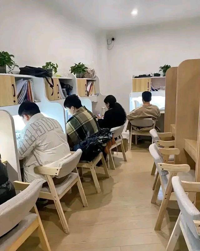 AI智能自习室最常见的十个问题及答案！(图1)